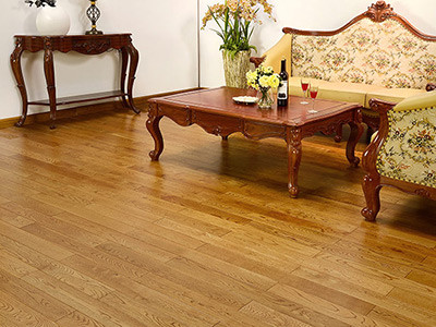 家里用橡木实木地板好吗？橡木地板有哪些优缺点？