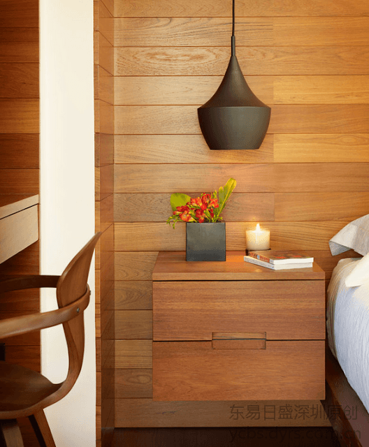 小户型实用家具-壁挂式床头柜