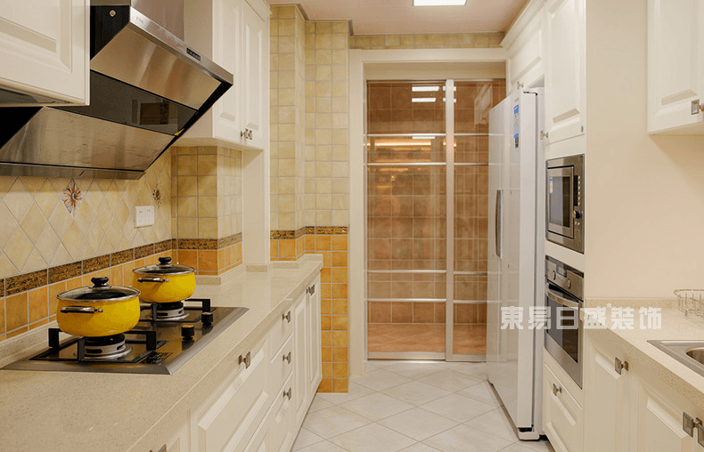 厨房装修设计 三种厨房户型装修设计优缺点分析
