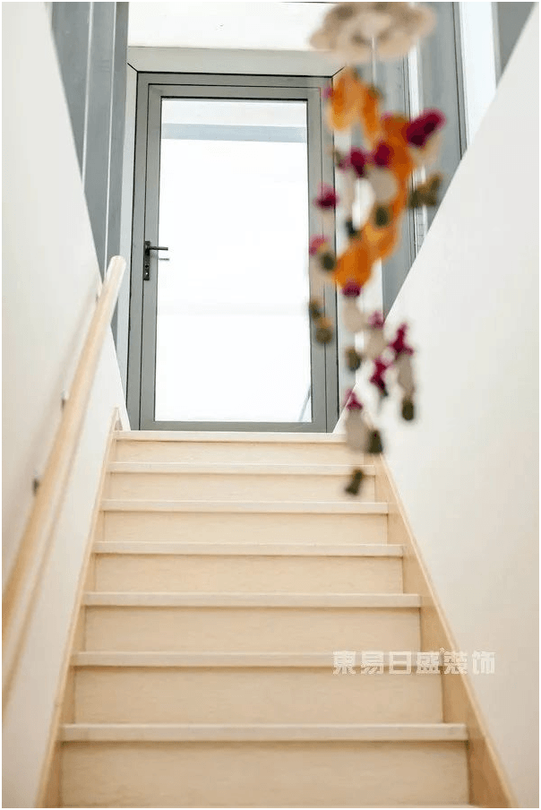 令人惊艳的楼梯装修设计，别墅、LOFT复式装修必备！