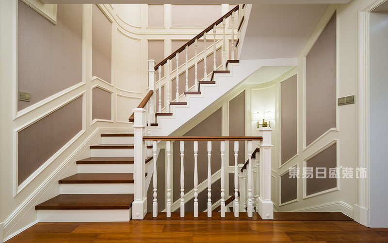 别墅楼梯尺寸如何设计？别墅楼梯踏步舒适尺寸多少合适？