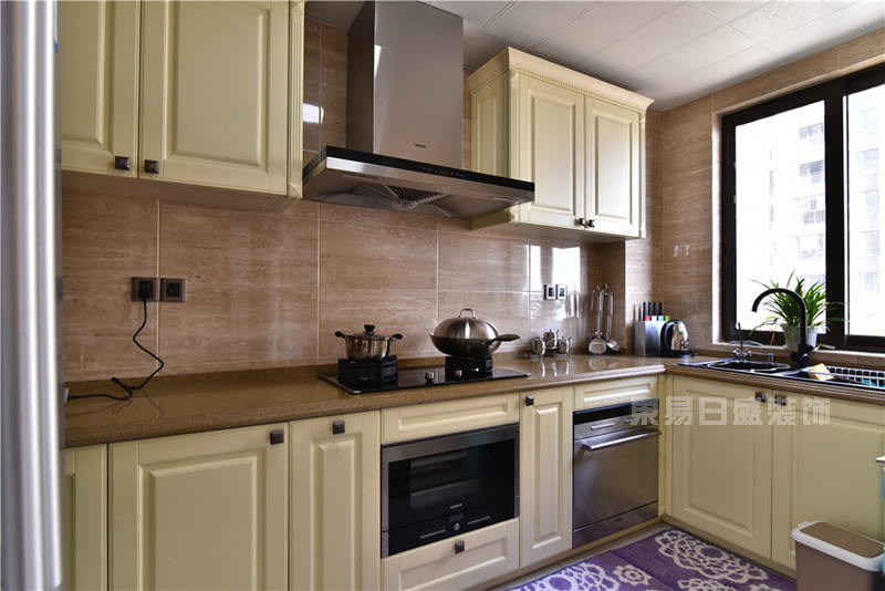 你是否也曾想尝试在厨房选择不锈钢台面呢？