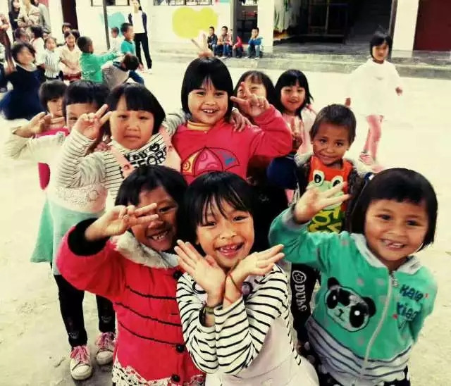 东易日盛-慈善基金“一带一路”国际舞蹈公益