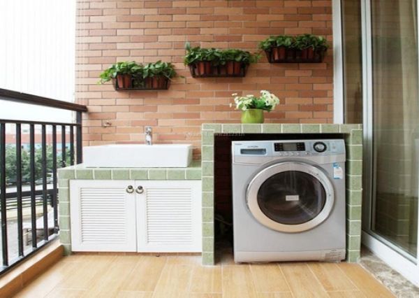 为什么洗衣机在欧美家庭通常被放进厨房里面而中国家庭喜欢放在阳台上？