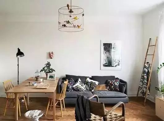 面积小的客厅如何装修可以增加空间感