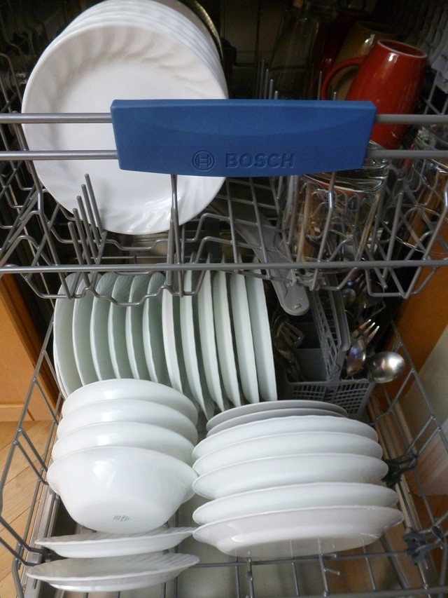 洗碗机是厨房标配