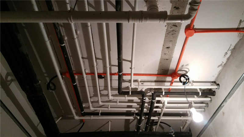 金大元600平米装修在施工地装修前期施工-水电管排布整齐