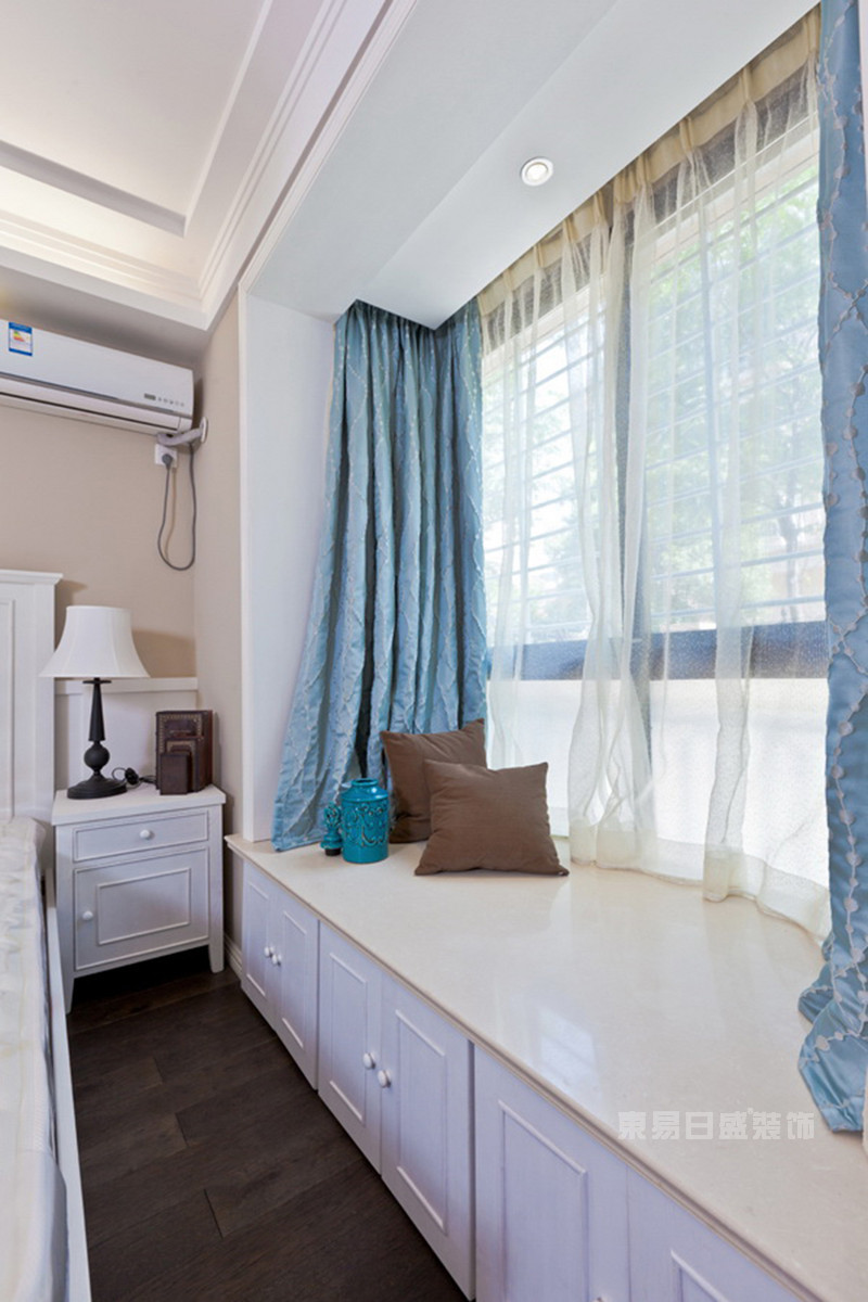 飘窗可以设计在卧室-卧室飘窗装修效果图
