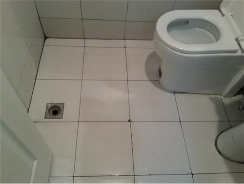 卫生间漏水该怎么办