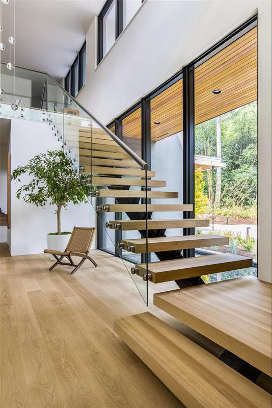 合肥复式楼装修复式空间凹造型先看看楼梯怎么设计