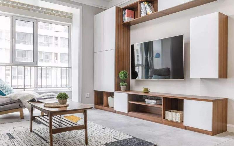 现代简约风格的客厅电视背景墙怎么装修比较好?